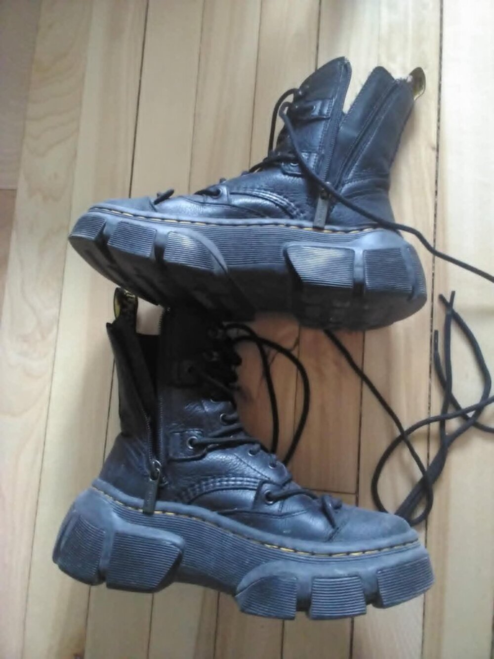 Dr Martens DMXL women's size 6 - Picture 4 of 10